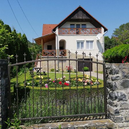 Kámán Nyaraló Badacsonytomaj Exterior foto