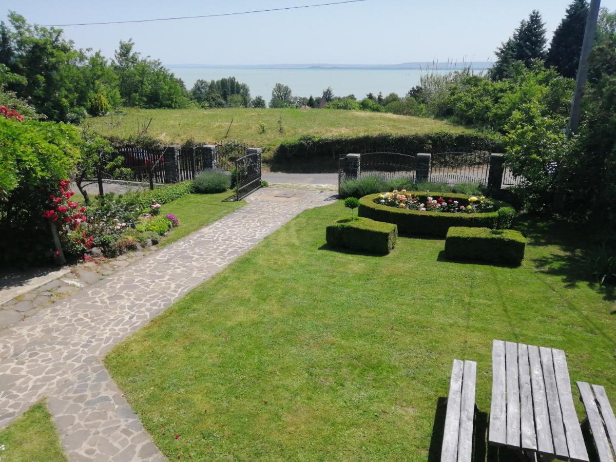 Kámán Nyaraló Badacsonytomaj Exterior foto