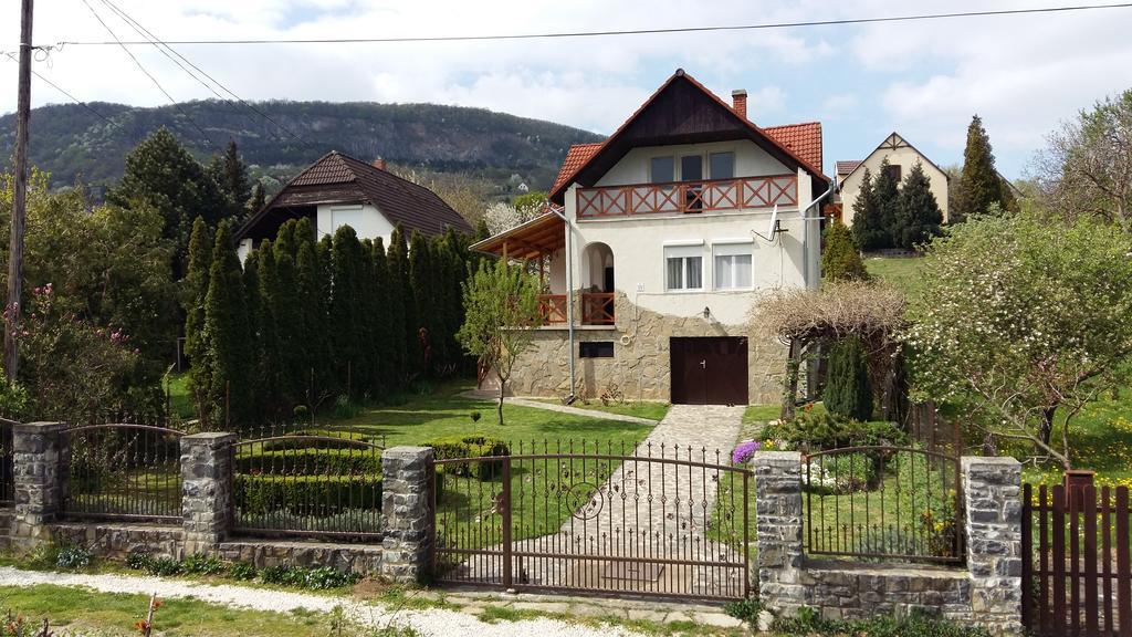 Kámán Nyaraló Badacsonytomaj Exterior foto